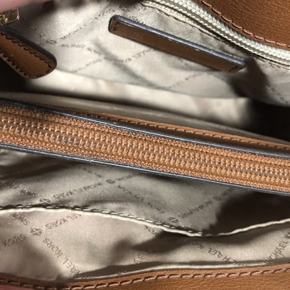 Michael Kors Mott Medium Messenger Leather Satchel Crossbody Handbag - Picture 10 of 14